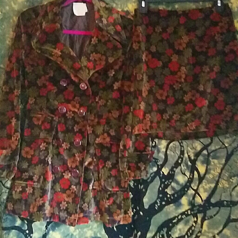 TON CLOTHING - Velour Jacket/ Skirt vintage